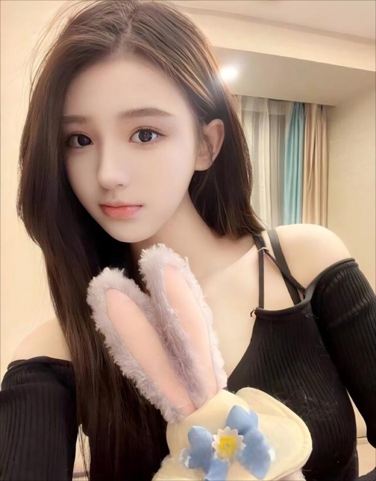 妻子初次接受三人行小说,高清正版视频在线观看